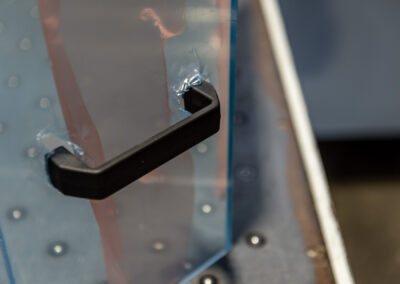 Maschinenhaube mit Griff